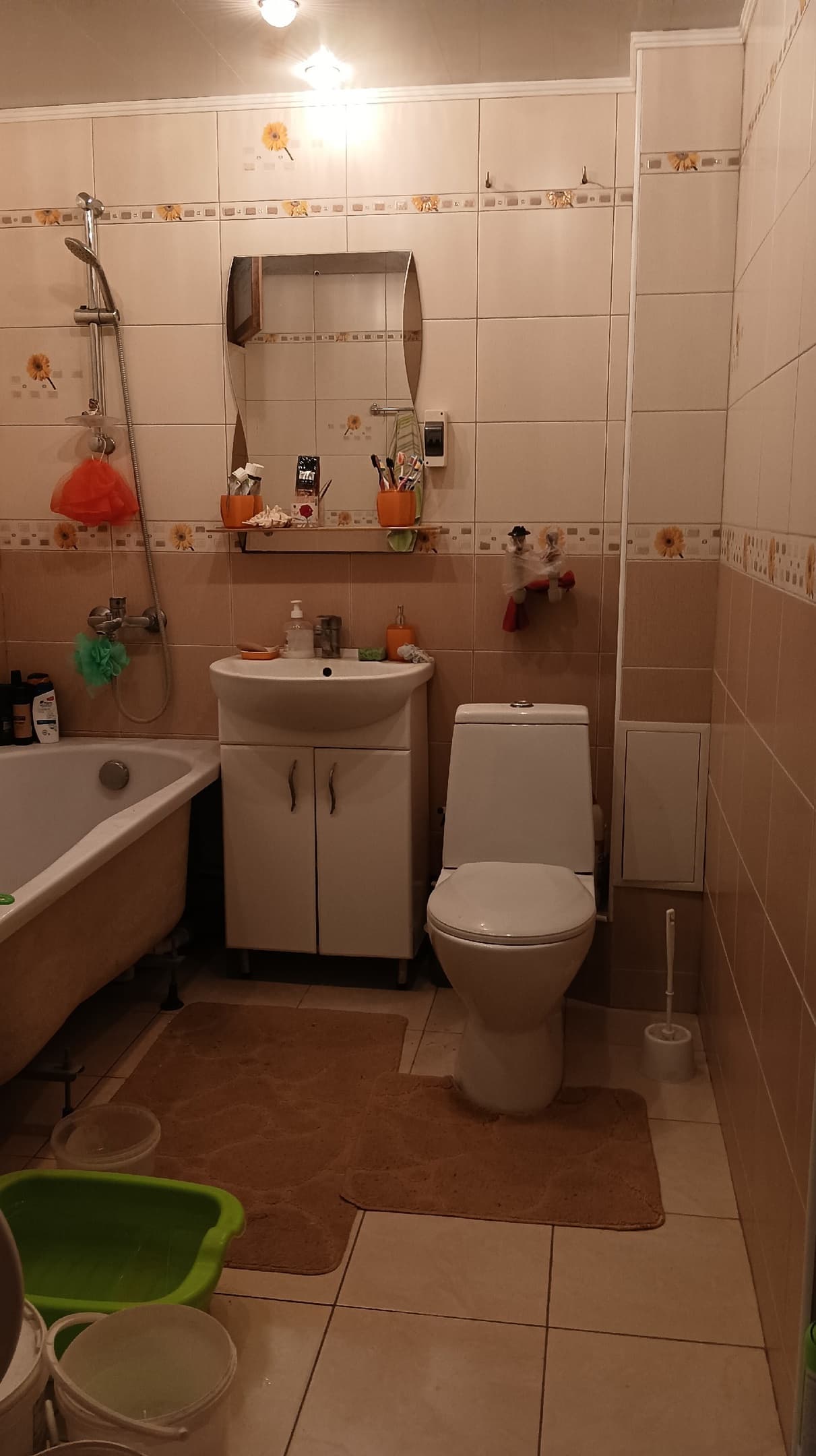 4-х ком. кв-ра, ул. Великан 27, 8/9, р-н 88 кв-л