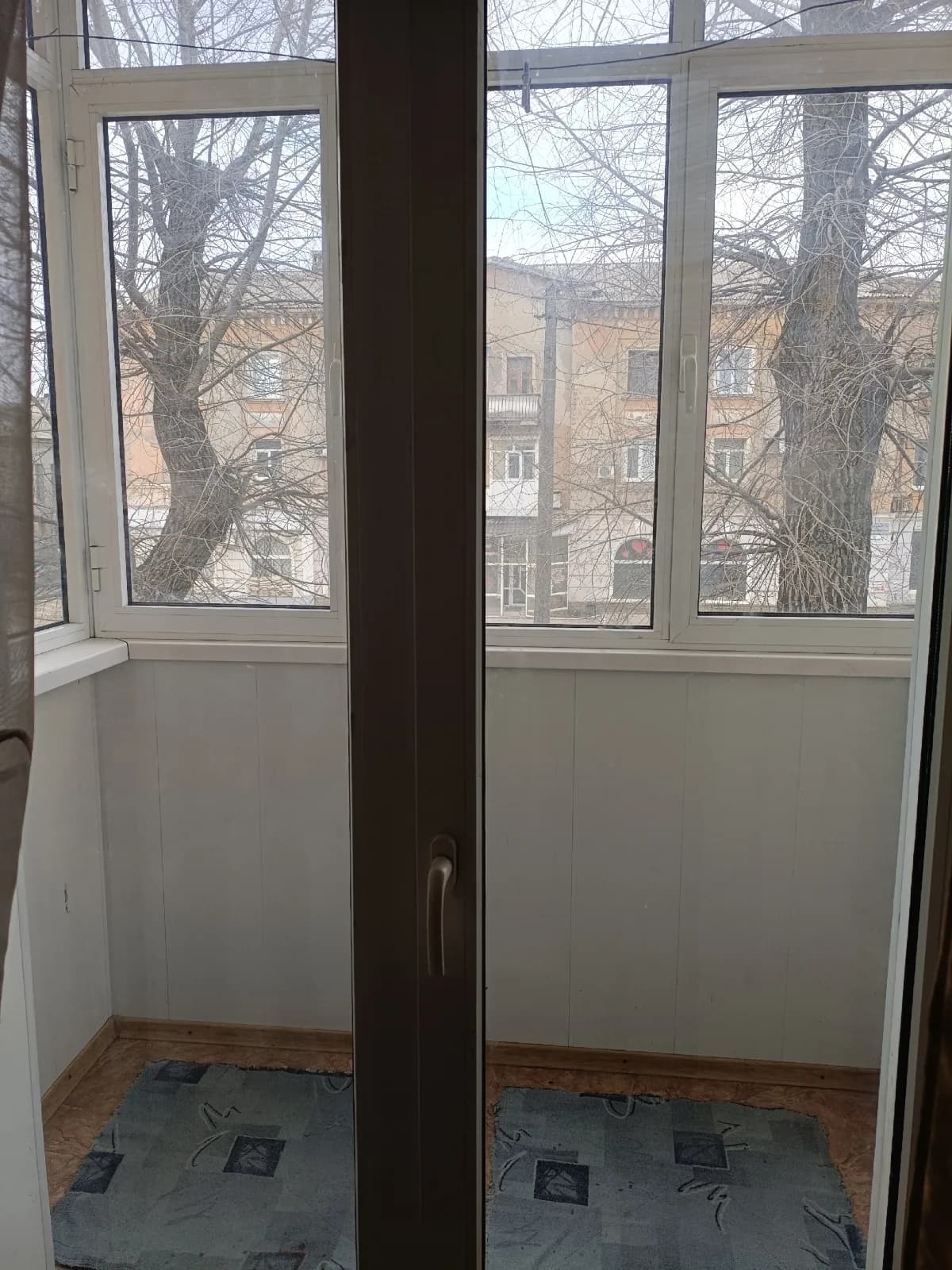 Ул. Мориса Тореза 1