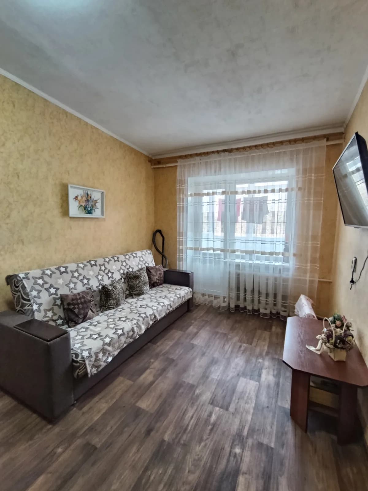 2 ком. квартира, ул. Горького, д. 33а